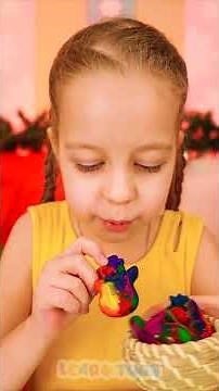 WOW 😍 Fun way to draw a Christmas Tree 🎄 #christmas #drawing