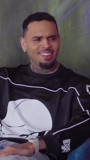 HELL NAH 😂 #chrisbrown #chrisbrownofficial #breezy #teambreezy #dance #dancing #dancer #undertheinfluence #undertheinfluencetour #edit #edits #funnymarco #interview #chrisbrownedit #chrisbrownedits #fyp #funny #hilarious #funnyinterview