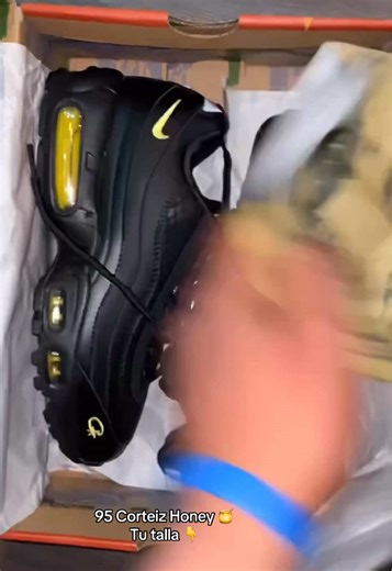 Air Max 95 Corteiz Honey: Ordena tu talla al número de la descripción 👇#sneakers #nike #airmax #jordan #sneakarshot0