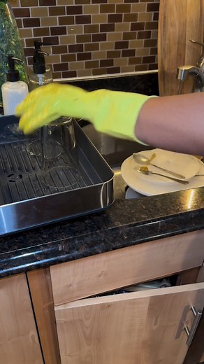 18K views · 34 reactions | Can your dish rack do ALL this? : maferhernandez_ #josephjoseph | Joseph Joseph | Facebook