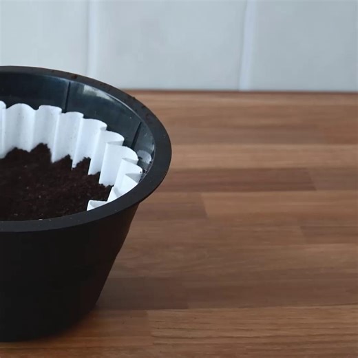 Every detail in our filter design has one job, making your coffee taste better. Taller Fluted Walls = No more grounds in your coffee Unbleached Paper = Taste your coffee and not the paper filter Flat Bottom = Even extraction for less bitterness and more balance Better filters = better coffee ☕ #bunnathome | BUNN