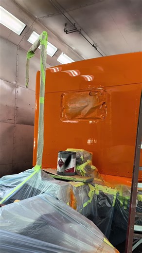 🍊 beautiful #wasatchabrasive #trucks #kenworth #construction #painting