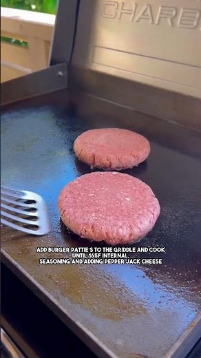 Tex-Mex Cheeseburger | Charbroil®