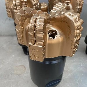 [Hot Item] 8-1/2" IADC M323 Oil Well PDC Drill Bit with Matrix Body for Hard Rock