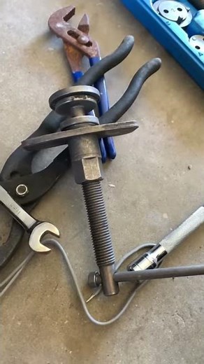 How to change rear brake pads on Jetta