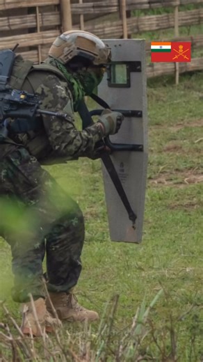 PARA SF Commandos with Ballistic Shield