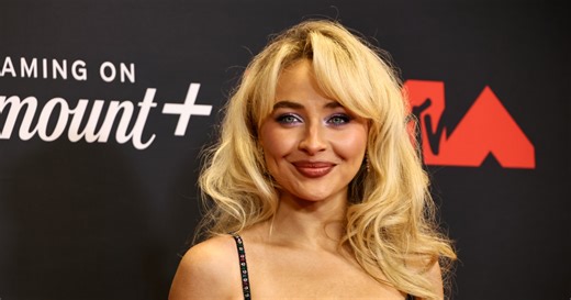 9 of the Most Stunning Fall Makeup Looks, According to Celebrity Makeup Artists