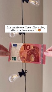 180K views · 364 reactions | In 1 Minute fertig  schicke die Idee direkt deinem Bastelfreund Geld geht immer aber bitte schön verpackt zu Weihnachten! ♥️ Wunsch du Vorlage Ausdrucke und ausschneiden - ich drucke hier auf kräftigeres Kraftpapier - 220g  Vorlage findest du wie immer bei mir im Shop - Link ganz oben im Profil ✨ Alles unter dem Reiter Weihnachten  #geldgeschenk #basteln #weihnachten | Leicht Umsetzbar | Facebook