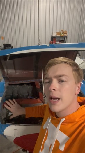 ✈It's Mini-Lesson Monday!✈ Today, we're talking about oil! We check...