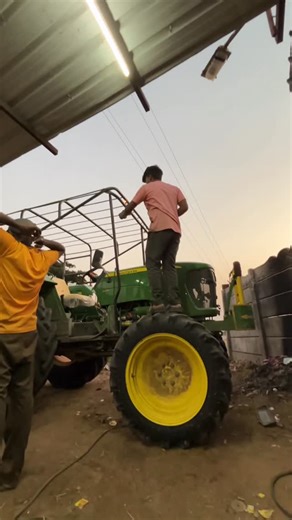 vijju_ on Instagram: "#john #johndeere #village #tractor #top #fiting #driving #lifestyle #viralvideos"