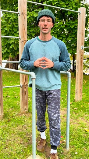 ✅✅✅comment “dips”✅✅✅ For a full bodyweight dips masterclass video sent straight to you! 💪🔥 Want to master bodyweight dips and take your upper body strength to the next level? Let’s make sure your form is perfect — because form is what builds muscle AND protects your shoulders! 👇 ✅ Step 1: Set your shoulders — depress them down (imagine pushing them away from your ears) to engage your lats and stabilize your shoulders. 🦵🏽💥 ✅ Step 2: Keep your core tight and body slightly leaned forward to t