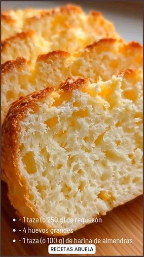 🍞🧀✨ Pan de Requesón Suave – Bajo en carbohidratos, alto en proteínas y súper tierno ¡Preparado el domingo y ya está! 😂 ¡Ligero, saciante y delicioso tostado con un poco de mantequilla o aguacate! **Ingredientes (para 1 pan):** - 1 taza (o 250 g) de requesón - 4 huevos grandes - 1 taza (o 100 g) de harina de almendras - 1 cucharada de levadura química - ¼ cucharadita de sal - 1 cucharada de aceite de oliva (y un poco más para engrasar el molde) **💪 Información nutricional (por rebanada, 10 re