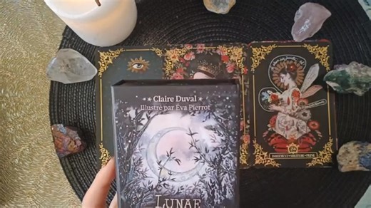 Pourquoi vous ignore t'il quand il vous croise! Guidance sentimental faites preuve de discernement avec les guidances générales, ne prenez que ce qui résonne en vous. Ceci est une guidance générale et intemporelle. 👉 Si vous avez aimé cette vidéo, merci de vous : Abonner Liker Commenter vos impressions, vos questions ou vos propres expériences. Partager #guidanceducoeurbnv #tarot #amour #tarologie #voyance #guidance #sentimental #cartomancie #guidancesentimentale #guidancesentimentaletriangulai