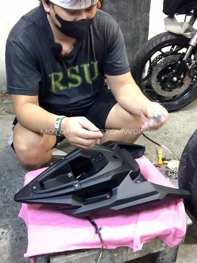 24K views · 296 reactions | Tail Light Installation sa Full Custom Tail Assembly natin. #GawangMotofied #TatakMotofied #originaldesign #handmade #handcrafted | MOTOFIED | Facebook