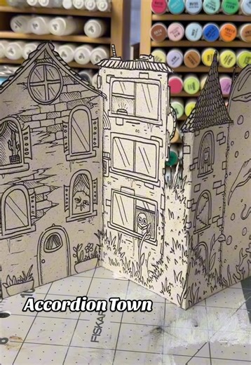 Accordion Town: Creative Drawing on a Handmade Sketchbook