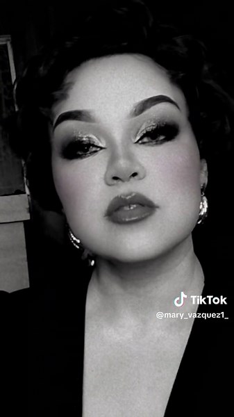 Maquillaje Glam para Divas de 40 a 60 Años