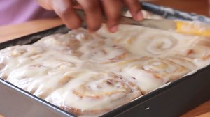 Big, fluffy homemade cinnamon rolls are ALWAYS a good idea! 😆 RECIPE: https://divascancook.com/fluffy-homemade-cinnamon-rolls-recipe/ | Divas Can Cook