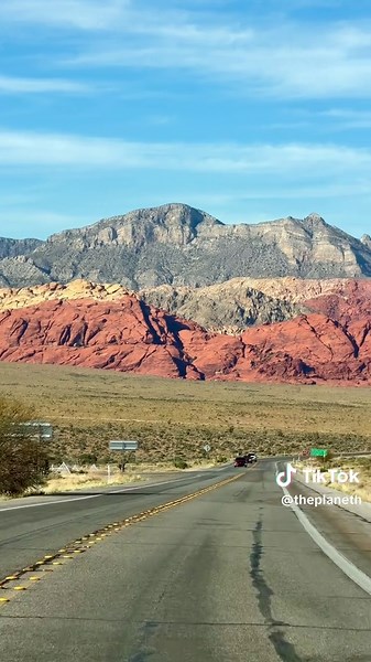 One of my most favorite drives in Las Vegas! ❤️😍 #lasvegas #visitlasvegas #nevada #usa #redrockcanyon