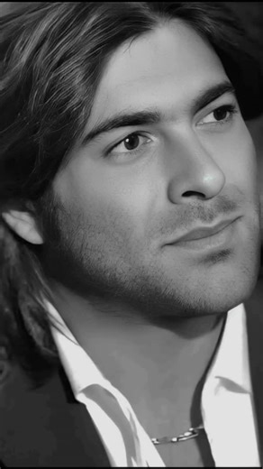 𝒓𝒐𝒓𝒐.𝒘𝒌ꨄ︎ on Instagram‎: "صار الحكي @waelkfoury #waelkfoury #explore #music #وائل_كفوري #اغاني"‎