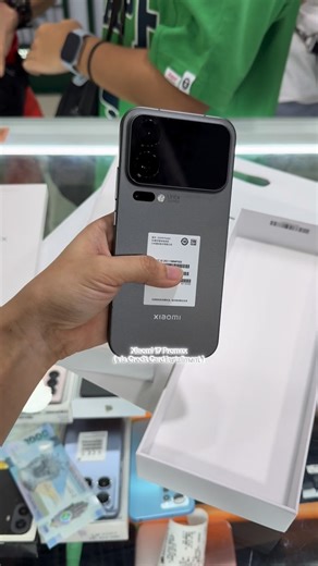 A.M.S GADGETS & JEWELLERY on Instagram: "Unboxing Xiaomi 17 Promax 1TB black via Credit Card installment Thank you so much Sir for trusting us!🧡 Also available: • Xiaomi 17 Pro & Xiaomi 17 Promax • Xiaomi 15, 15T, 15T Pro • Xiaomi 13, 13T • Redmi Note 14, 14 Pro 5g, Note 14 Pro plus • Redmi Turbo 4 Pro • Xiaomi Pad 7, 7 Pro • Xiaomi Pad 6s Pro • Redmi Pad 2 Pro, Redmi Pad 2, Redmi Pad SE • Redmi 14C, Redmi 15C We accept: - Buy & Sell - Swap - Home credit, Ggives, Spay, Skyro, Credit Card instal