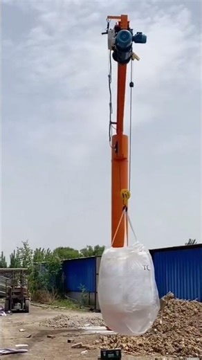 Rotating column cantilever