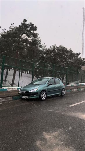 Mike Wazowski on Instagram‎: "snow play😍❄️☃️ #206 #اکسپلور #عشقبازی #ماشین #برف #برف_بازی"‎