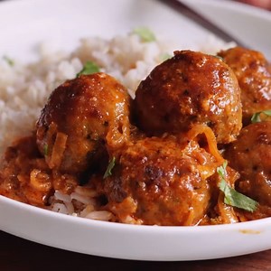 968K views · 9.7K reactions | Mouthwatering Shahi Chicken Kofta Curry Recipe  | Banglar Rannaghor | Facebook