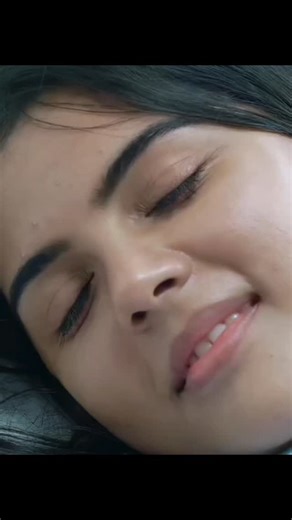 RIYA VERMA on Instagram: "Video link in bio 🥵 💦 발매된 스페인 세비야 출신 듀오 Los del Río의 곡으로, 스페인에서 먼저 인기를 얻었지만, 이후 라틴아메리카와 미국까지 퍼져나가며 전 세계적인 메가 히트를 기록했습니다. 이 곡이 폭발적으로 퍼진 계기는 바로 1996 애틀랜타 올림픽. 당시 전 세계로 중계된 미국 여자 국가대표 체조팀의 퍼포먼스가 ‘마카레나’의 신나는 리듬과 함께 어우러지면서, 곡의 인기가 폭발적으로 확산되었습니다. 그 결과, 1996년 빌보드 