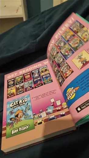 dog man fetch 22 has 23 books in print inside!!!