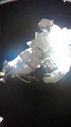 Astronauts Floating Outside the ISS — Incredible Real Footage 🌍✨