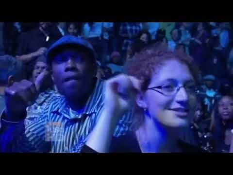 Jay-Z feat Pharrell Williams - I Just Wanna Love U (Give It 2 Me) (Live)