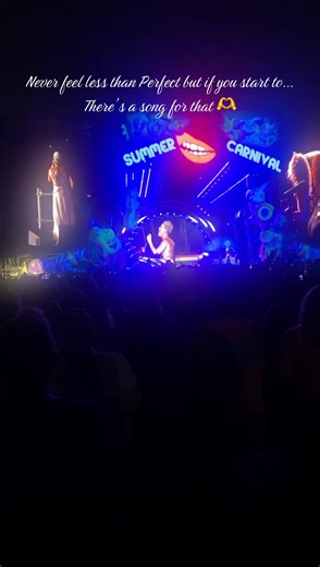 When your crown starts to feel heavy and you feel you’re less than perfect… #pink #girlpower #concerts #tour #inspiration