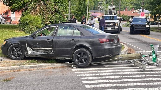 KUB: Power restored after car hit utility pole on MLK Avenue in Northeast Knoxville 