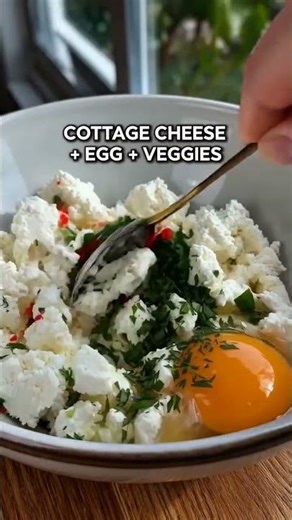 🥧🔥 Cottage Cheese Mini Pot Pie Cups — No Crust Lava Pull #yotubeshorts #recipe #explor