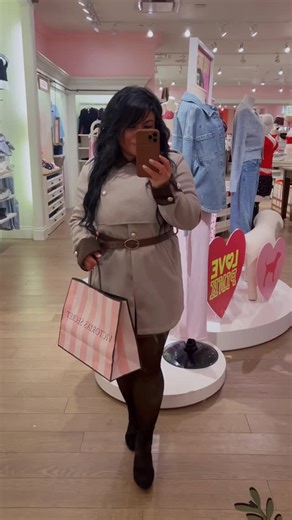 Bianca Almazan on Instagram: "Who doesn’t love Birthday Freebies???!!!!! Below are the list of places I went to.. and other places I didn’t get to.. Keep in mind you do have to sign up for the rewards program ahead of time to receive rewards through email and the app.. The bouquet of flowers is a paid actor 🤣 no it’s not free 😘 Free without purchase Starbucks - free drink Bath and Body - free item up to $9.95 Crumble - free cookie Ulta - free selected item Sephora - free selected item Flower C