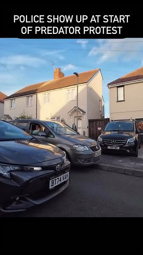 Police show up at start of predator protest in Bedworth #fyp #viral #police | Paul Christopher Dunbar