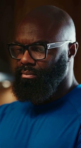 Angry dog dish washer 🐶 Don't forget to share like and subscribe 🔔