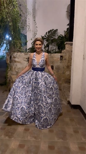 1.4K reactions · 85 comments | San Pedro Carchá! Lista para una noche espectacular ✨ Gracias @nicoldressrental por este vestido taaaaaan hermoso!!! 殺 Vivo enamorada de las galas y eventos especiales desde que conocí la mejor rentadora de vestidos pero también venden y son hermosos todos!!! Síganlos @nicoldressrental ✨ | María Renée Pérez Yonker | Facebook