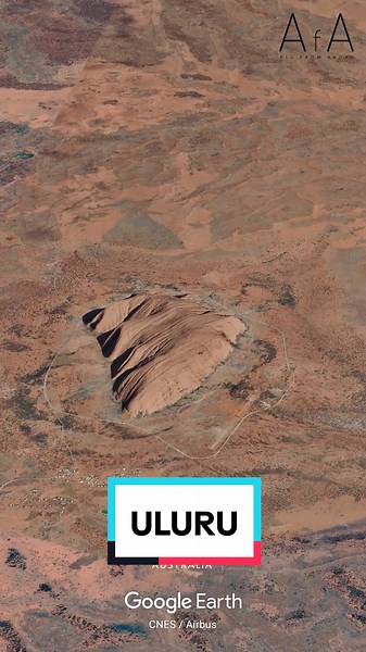 Uluru - Australia's Sacred Rock in Uluṟu-Kata Tjuṯa National Park