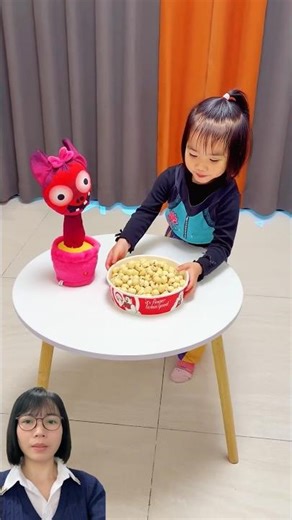 Don't take my popcorn! #trending #trendingshorts #trendingvideo #shorts #shortsviral #viralshorts