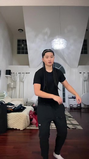 Trip Out Dance Tutorial - Fun and Easy Steps to Learn