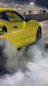 1.7K views · 224 reactions | Oh nooo he was readyyy#hoodtrackracing #dragrace #grudgerace #streetoutlaws #dallasstreetracing #streetracing #takeovers #blackmamba #sideshow | Hoodtrackracing | Facebook