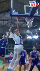 Jio Jalalon with the dish, James Laput with the throw down finish for the Magnolia Hotshots against the Converge FiberXers! 💥 #PBASeason48 #PBAAngatAngLaban | One Sports