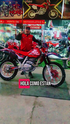 Explore the Honda XR250R: A 2004 Adventure Experience