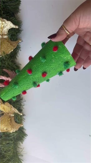 Christmas tree craft from dollar tree #christmas #xmas #diy #artandcraft #dollartree #christmasdecor
