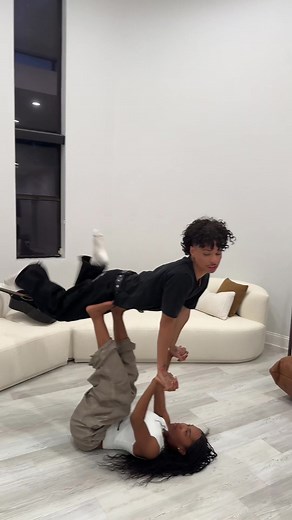 Quen Blackwell's Height and Billie Eilish's Cover Song Impress @larray Fans