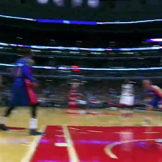 Relive Derrick Rose’s Top 10 plays in the Windy City 🌹 #NBAPhilippines #NBAHighlights | NBA Philippines