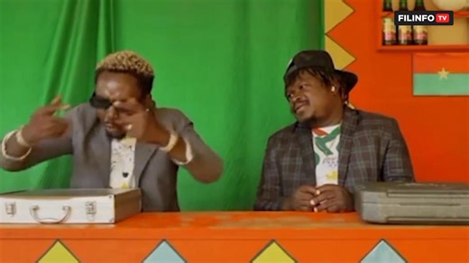 🔻CAN 2025 : à la rencontre de « Tantie soupe », cette comédienne qui a transformé le rire en un langage social Pendant la CAN, Sidonie Kiendebeogo plus connue sous le pseudonyme de « Tantie soupe » a émerveillé les téléspectateurs sur le petit écran. Filinfo fait un Zoom sur cette talentueuse comédienne burkinabè… Plus de détails dans cet extrait … #BurkinaFaso #Iwili #TantieSoupe #CAN2025 Découvrez dès maintenant le service SMS de FILINFO TV ! Pour en profiter, c’est simple : tapez *3470# si v