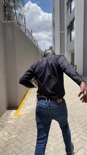 Comedy Clips: Professor's Hilarious Classroom Encounter