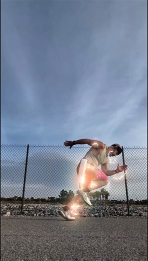 POV: you finish F45… lace up… and halfway into the run your body says “nah, we’re a superhero today.” ⚡️ . 9 miles at a 7:28 pace and I swear I felt like I could run through a wall. Runner’s high is REAL and when it hits, it HITS. . Anyone else ever feel invincible mid-run? 🏃‍♂️💨 . #RunningTok #RunnerHigh #F45 #HybridAthlete #Endorphins @Altrarunning